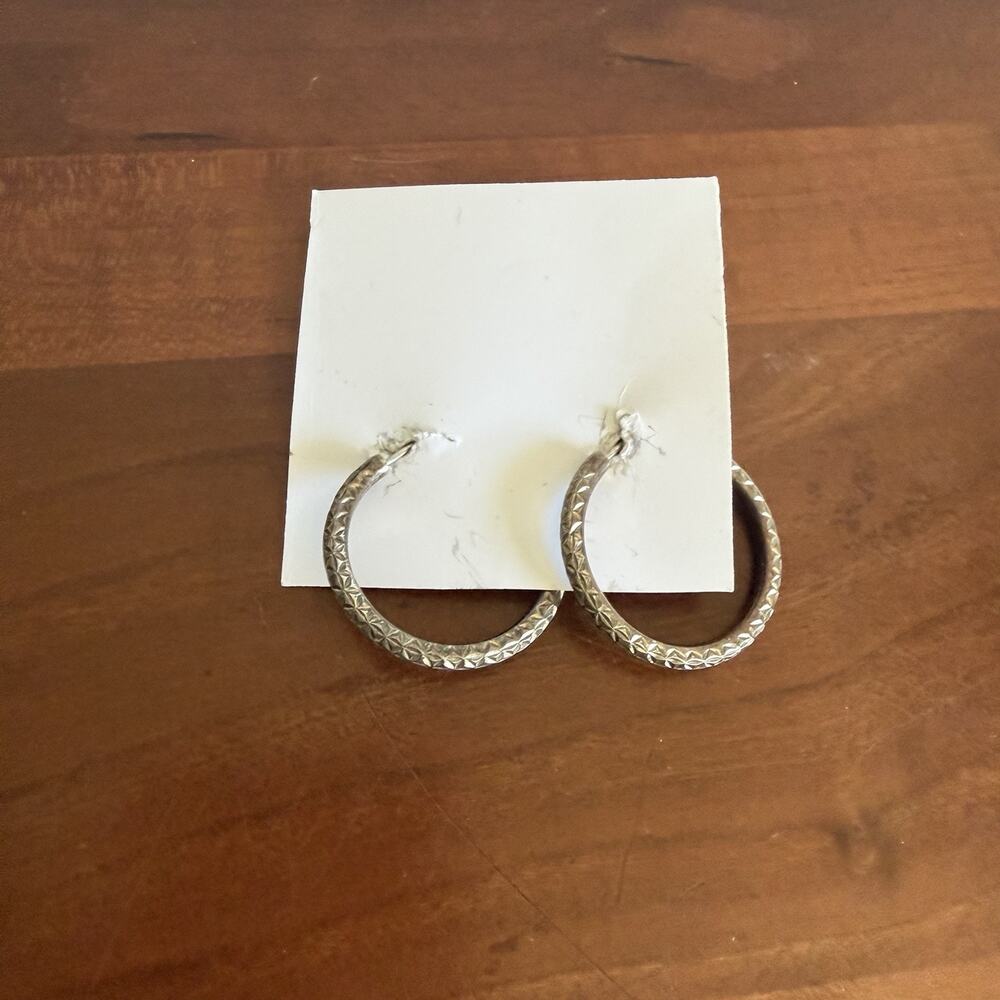 Vintage Silver Tone Textured Embossed Hoop Stud Earrings
